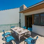 Apartments Mare